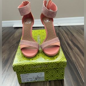 Gianni Bini Nahlah Coral Pink Ankle Heels